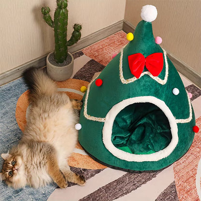 Cozy Christmas Cat and Dog Bed Set - Winter Warmth for Your Furry Friends!